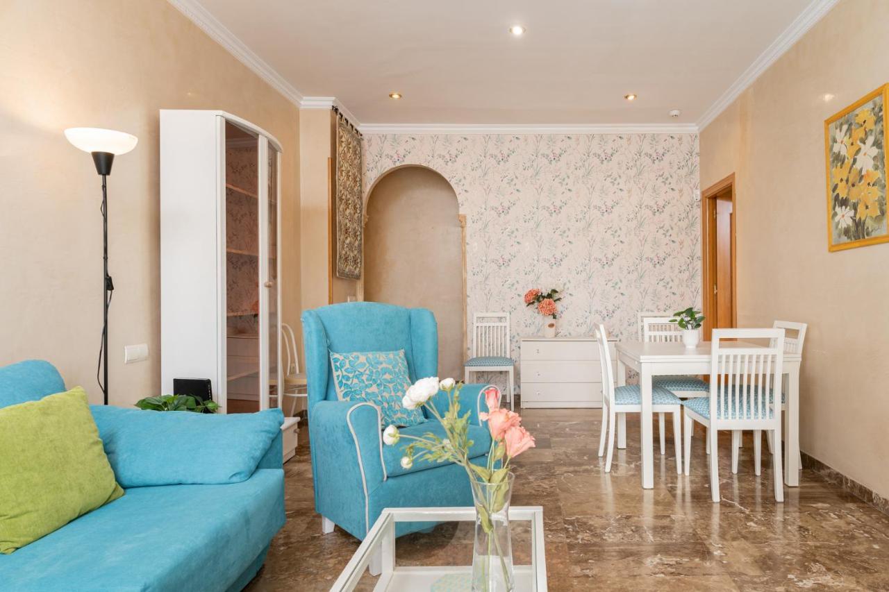 Blonzu Mauricio Apartment Benalmadena Luaran gambar