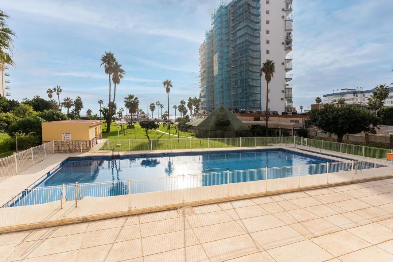 Blonzu Mauricio Apartment Benalmadena Luaran gambar