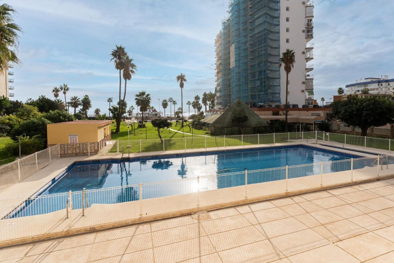 Blonzu Mauricio Apartment Benalmadena Luaran gambar